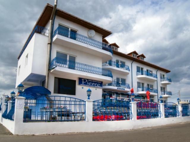 Hostel Pierre La Tarmul Marii -Primim Vouchere Vacanta Costineşti Exteriér fotografie